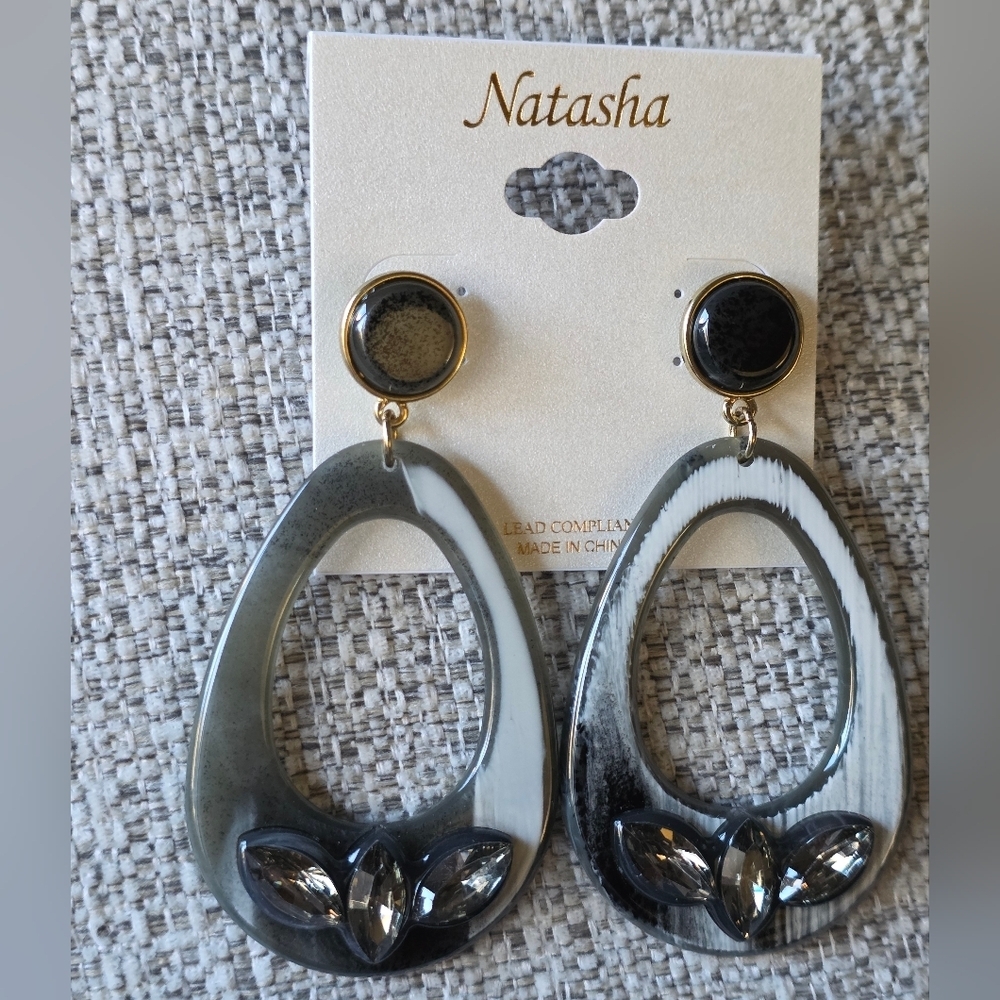 Natasha Couture Gray and Black Teardrop Earrings - Picture 9 of 10